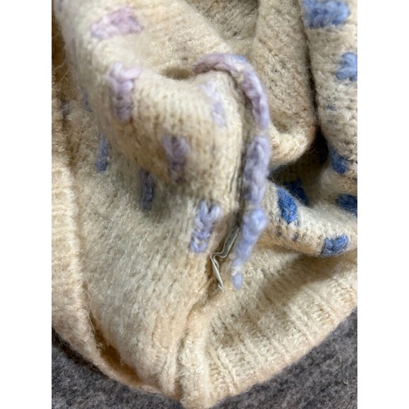 Dreamers by Debut Sweater Ivory Women's Tulips Crew Neck Warm Soft Pullover S/M - Picture 10 of 10